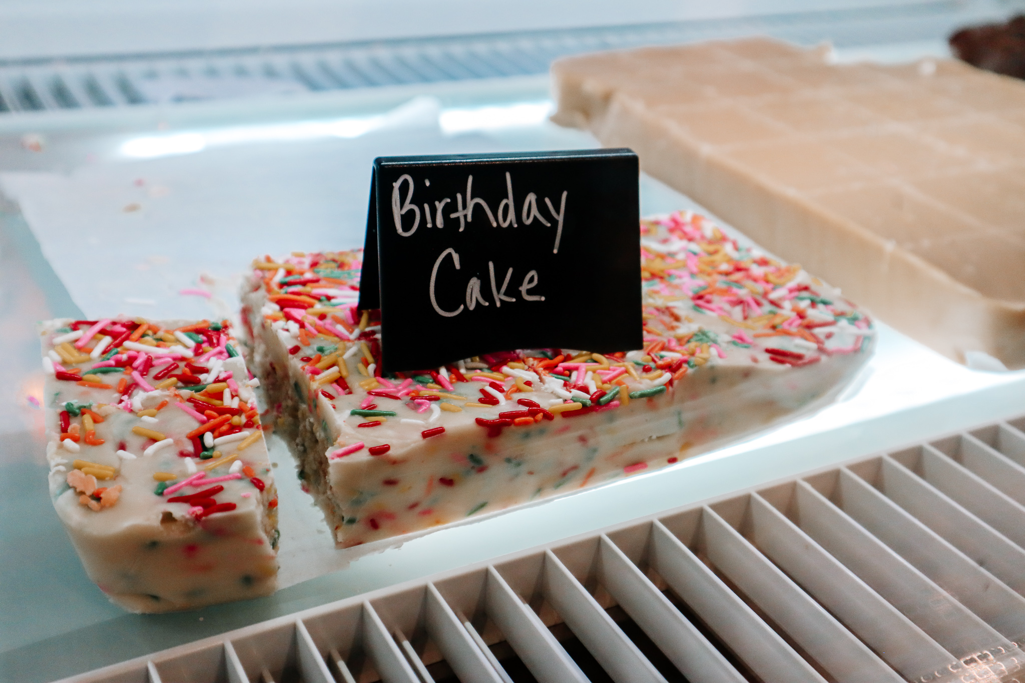 Bake Someone Happy Spatula Crown Florals